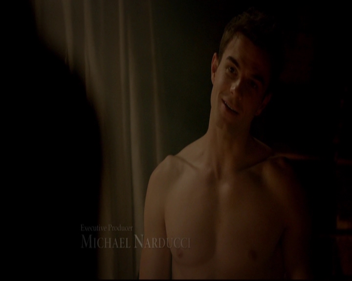 VampireDiariesWorld-dot-nl_TheOriginals_3x15AnOldFriendCalls0207.jpg