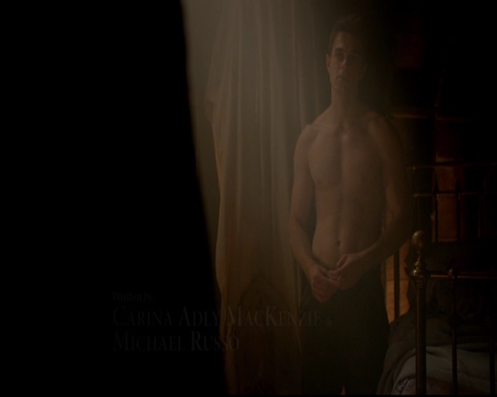 VampireDiariesWorld-dot-nl_TheOriginals_3x15AnOldFriendCalls0225.jpg