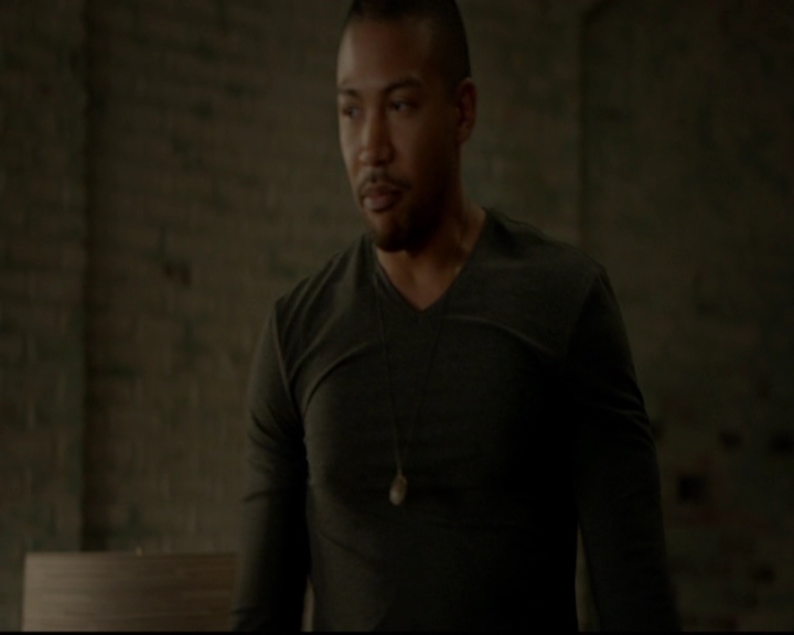 VampireDiariesWorld-dot-nl_TheOriginals_3x15AnOldFriendCalls0271.jpg