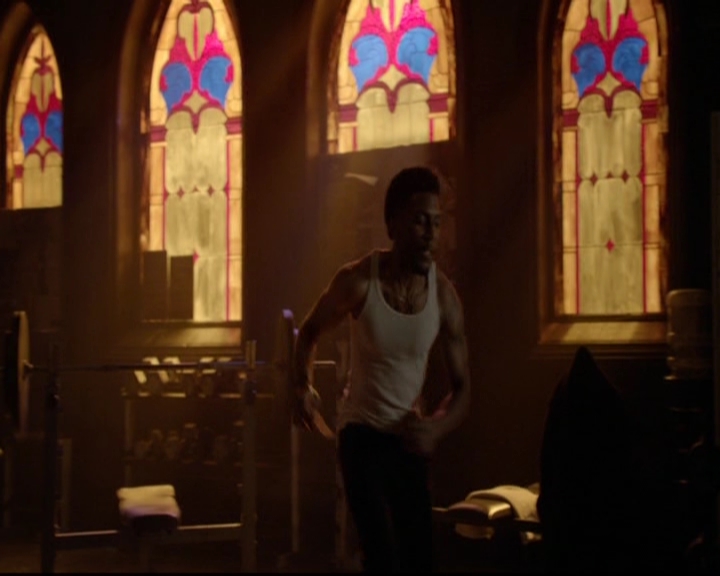 VampireDiariesWorld-dot-nl_TheOriginals_3x15AnOldFriendCalls0744.jpg