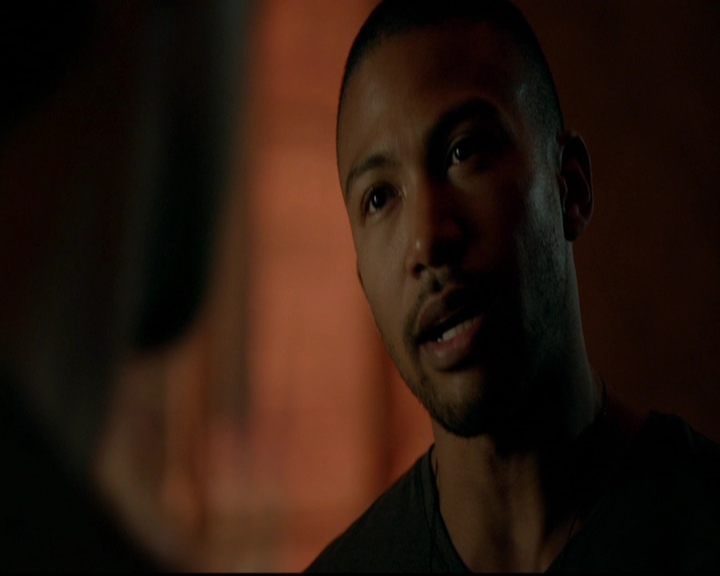 VampireDiariesWorld-dot-nl_TheOriginals_3x15AnOldFriendCalls0919.jpg