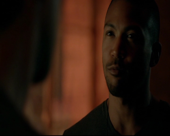 VampireDiariesWorld-dot-nl_TheOriginals_3x15AnOldFriendCalls0921.jpg