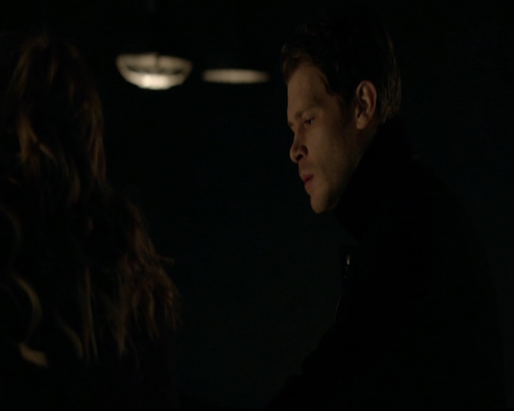 VampireDiariesWorld-dot-nl_TheOriginals_3x15AnOldFriendCalls1720.jpg