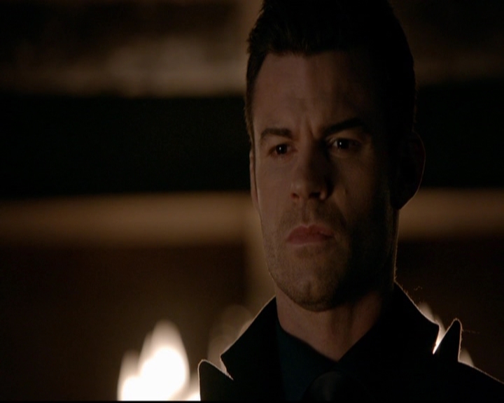 VampireDiariesWorld-dot-nl_TheOriginals_3x15AnOldFriendCalls2211.jpg