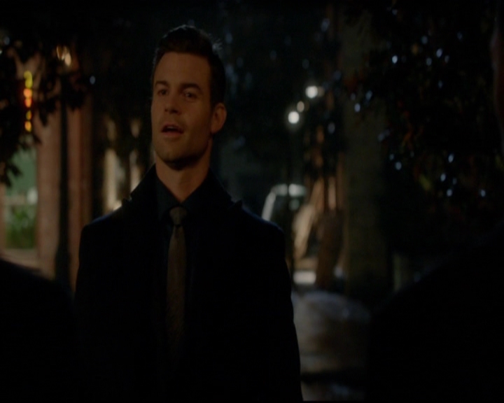 VampireDiariesWorld-dot-nl_TheOriginals_3x16AloneWithEverybody0077.jpg