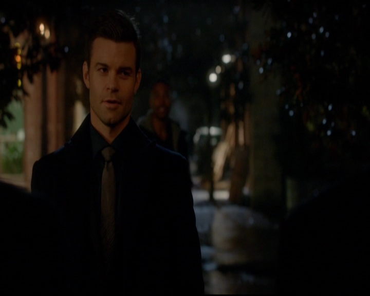 VampireDiariesWorld-dot-nl_TheOriginals_3x16AloneWithEverybody0082.jpg