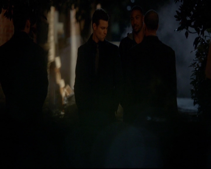 VampireDiariesWorld-dot-nl_TheOriginals_3x16AloneWithEverybody0089.jpg