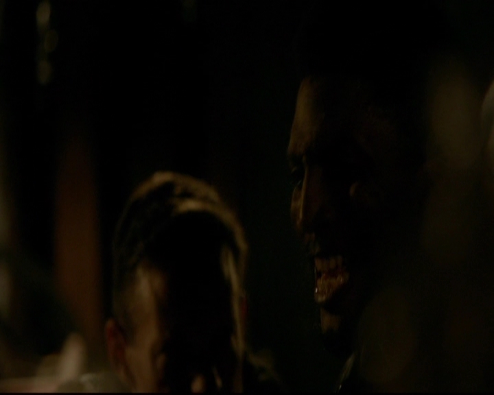 VampireDiariesWorld-dot-nl_TheOriginals_3x16AloneWithEverybody0148.jpg