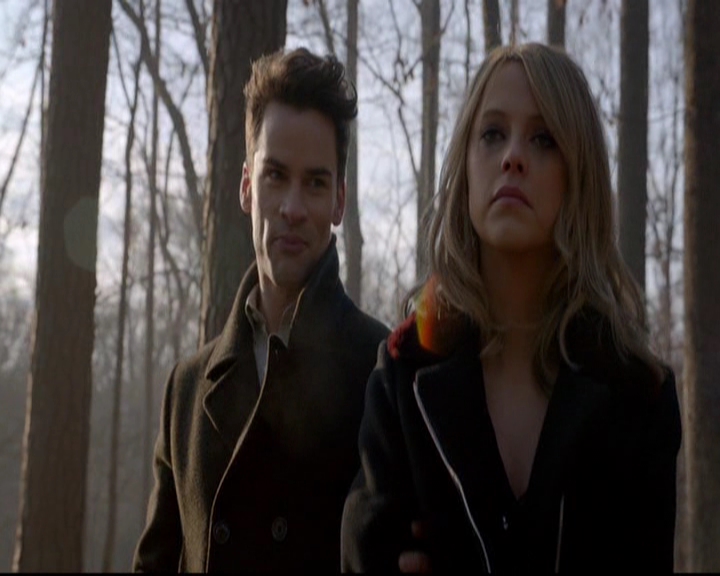 VampireDiariesWorld-dot-nl_TheOriginals_3x17BehindTheBlackHorizon0026.jpg