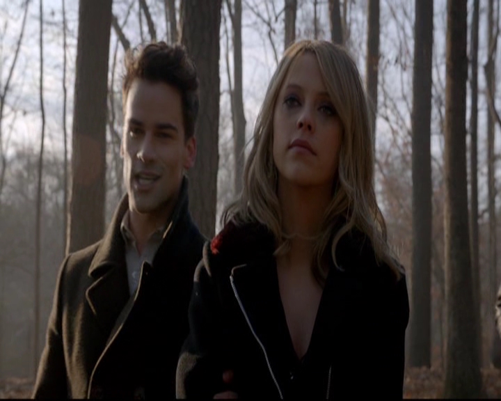 VampireDiariesWorld-dot-nl_TheOriginals_3x17BehindTheBlackHorizon0029.jpg