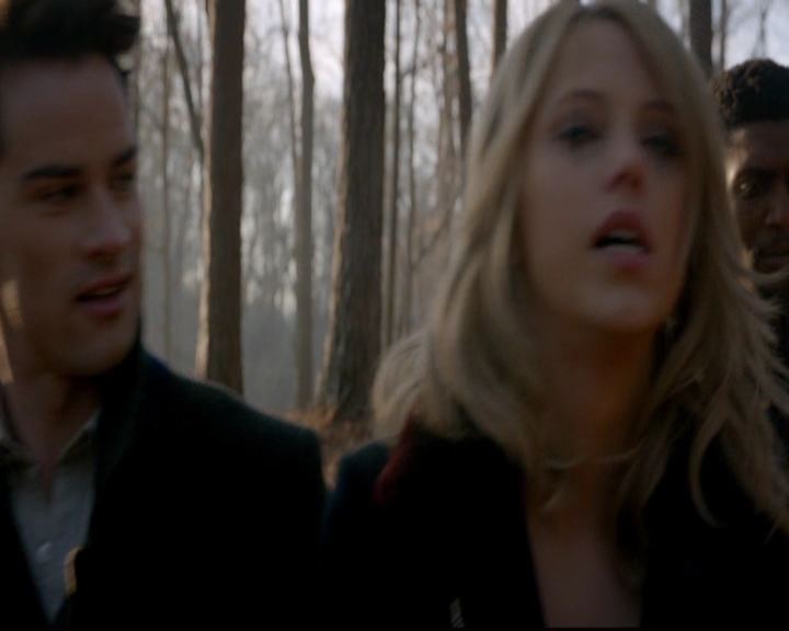 VampireDiariesWorld-dot-nl_TheOriginals_3x17BehindTheBlackHorizon0037.jpg