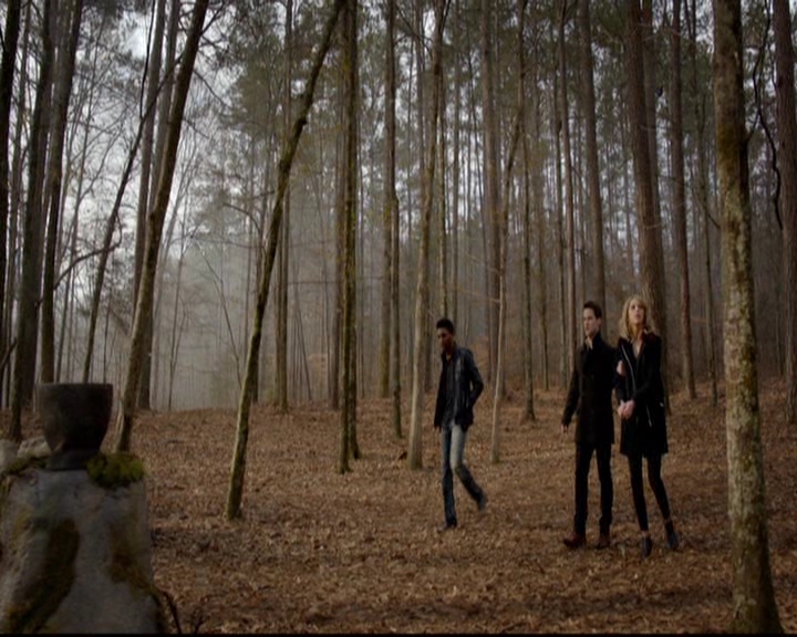 VampireDiariesWorld-dot-nl_TheOriginals_3x17BehindTheBlackHorizon0043.jpg