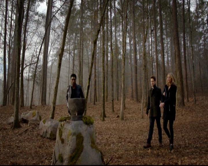 VampireDiariesWorld-dot-nl_TheOriginals_3x17BehindTheBlackHorizon0045.jpg