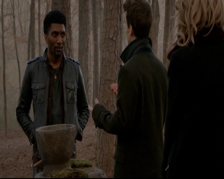 VampireDiariesWorld-dot-nl_TheOriginals_3x17BehindTheBlackHorizon0079.jpg