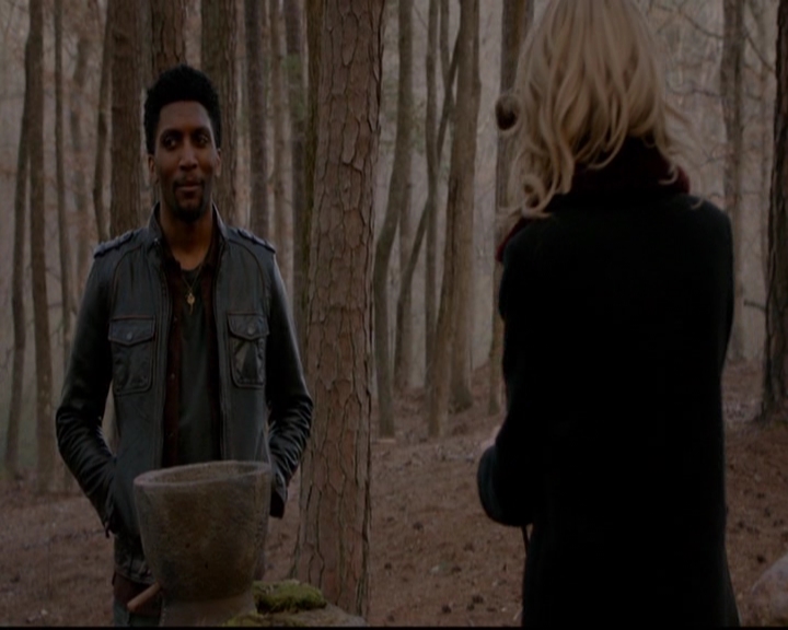 VampireDiariesWorld-dot-nl_TheOriginals_3x17BehindTheBlackHorizon0099.jpg
