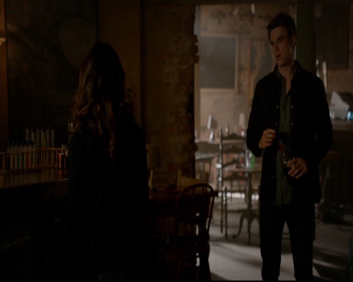 VampireDiariesWorld-dot-nl_TheOriginals_3x17BehindTheBlackHorizon0139.jpg