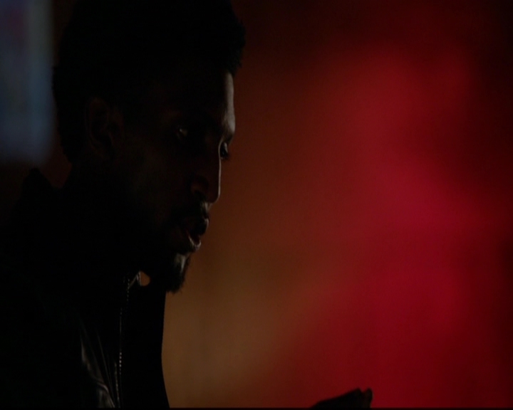 VampireDiariesWorld-dot-nl_TheOriginals_3x17BehindTheBlackHorizon2114.jpg