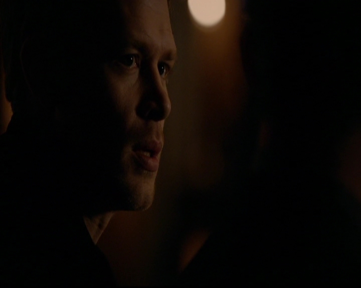 VampireDiariesWorld-dot-nl_TheOriginals_3x17BehindTheBlackHorizon2168.jpg