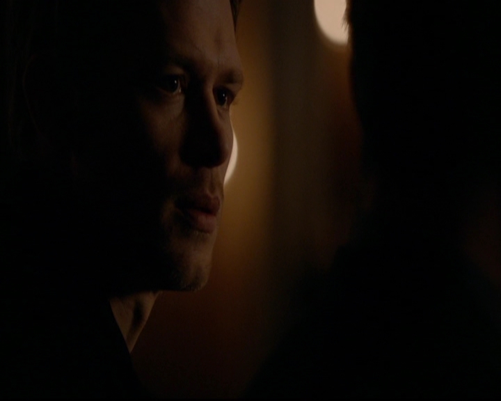 VampireDiariesWorld-dot-nl_TheOriginals_3x17BehindTheBlackHorizon2170.jpg