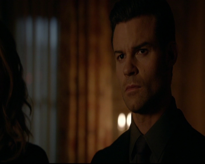 VampireDiariesWorld-dot-nl_TheOriginals_3x17BehindTheBlackHorizon2214.jpg