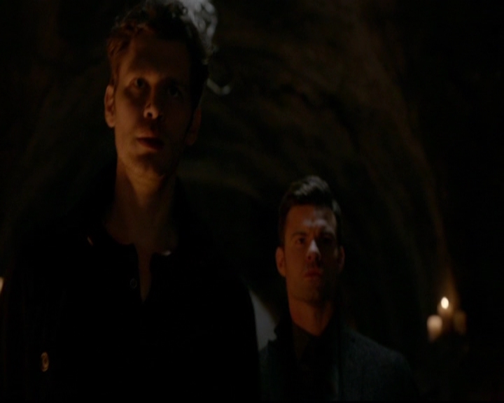 VampireDiariesWorld-dot-nl_TheOriginals_3x17BehindTheBlackHorizon2232.jpg