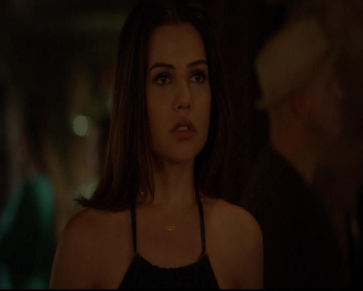 VampireDiariesWorld-dot-nl_TheOriginals_3x18TheDevilComesHereAndSighs1356.jpg