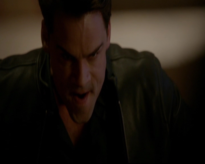 VampireDiariesWorld-dot-nl_TheOriginals_3x18TheDevilComesHereAndSighs1432.jpg