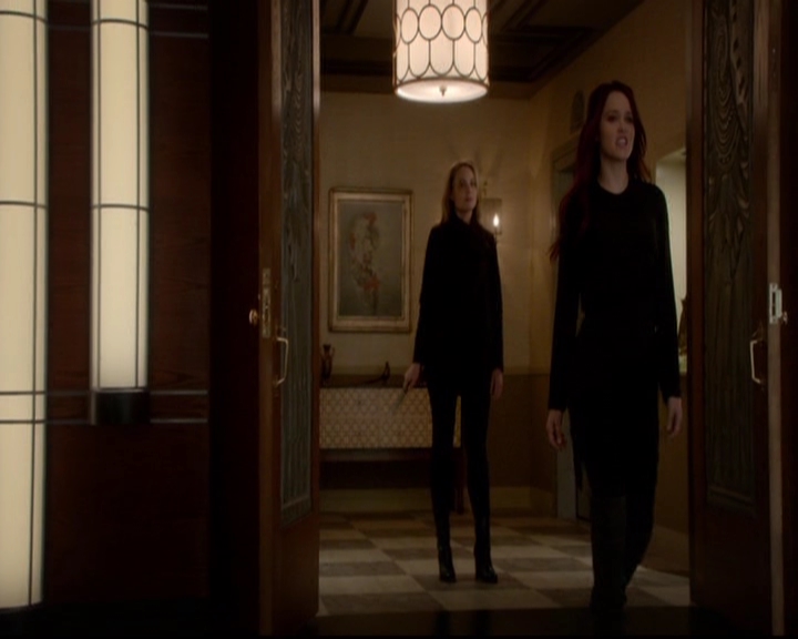 VampireDiariesWorld-dot-nl_TheOriginals_3x18TheDevilComesHereAndSighs1510.jpg