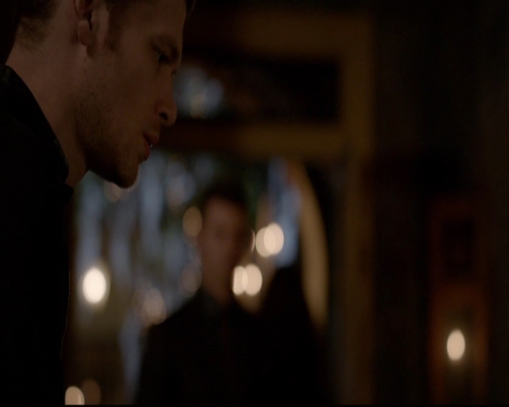 VampireDiariesWorld-dot-nl_TheOriginals_3x18TheDevilComesHereAndSighs2151.jpg