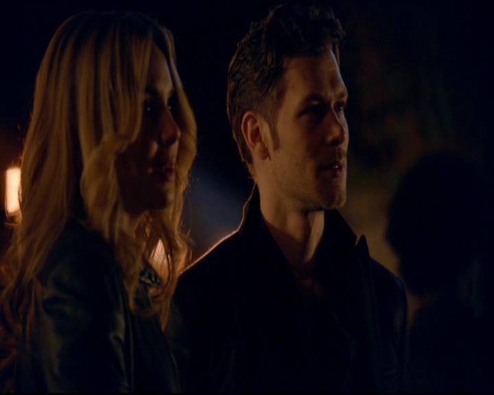 VampireDiariesWorld-dot-nl_TheOriginals_3x19NoMoreHeartbreaks1633.jpg