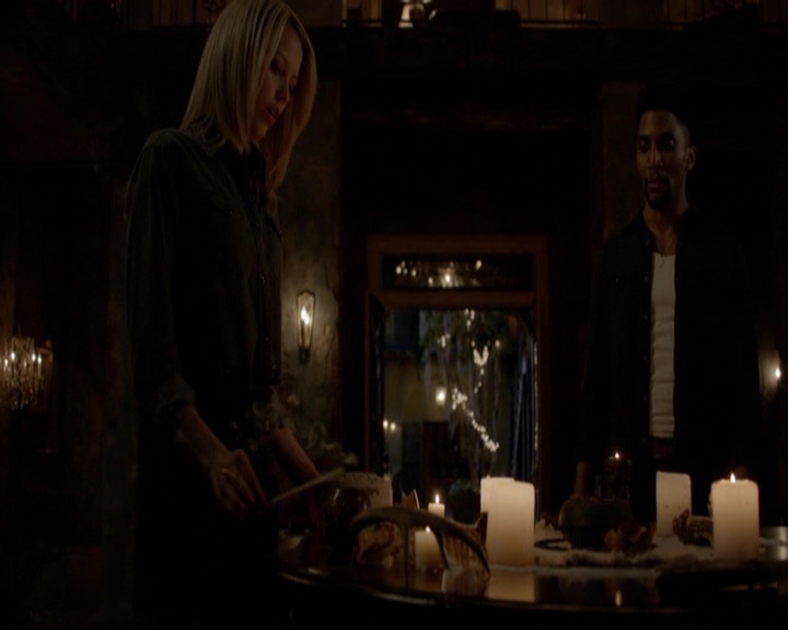 VampireDiariesWorld-dot-nl_TheOriginals_3x19NoMoreHeartbreaks2122.jpg