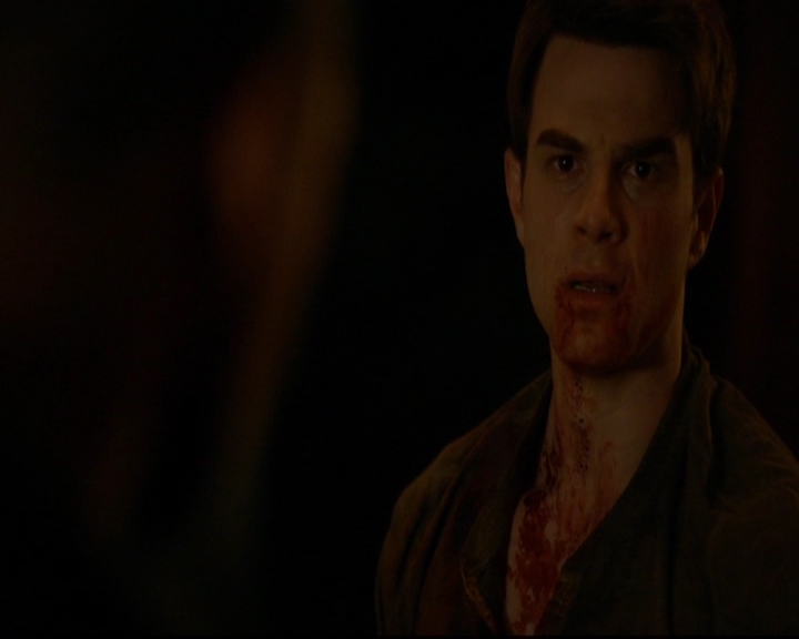 VampireDiariesWorld-dot-nl_TheOriginals_3x20WhereNothingStaysBuried0105.jpg