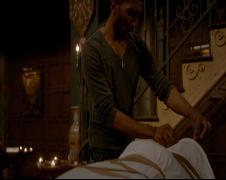 VampireDiariesWorld-dot-nl_TheOriginals_3x20WhereNothingStaysBuried0167.jpg