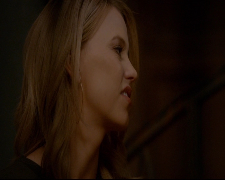 VampireDiariesWorld-dot-nl_TheOriginals_3x20WhereNothingStaysBuried0243.jpg