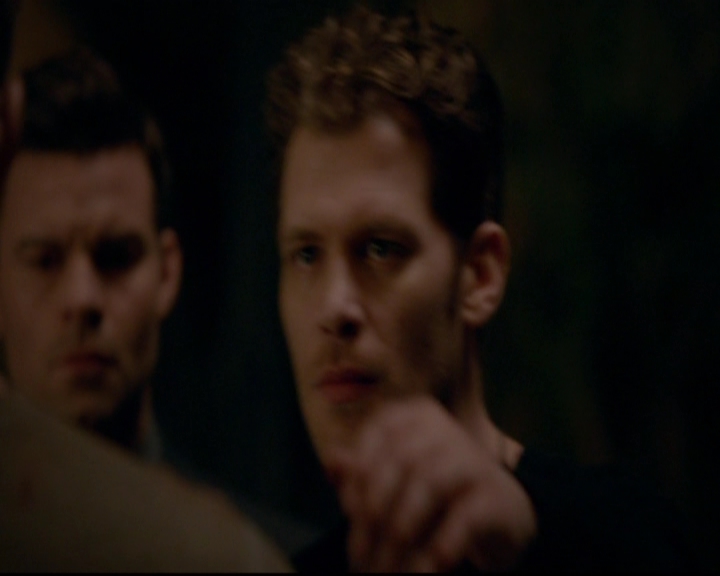 VampireDiariesWorld-dot-nl_TheOriginals_3x20WhereNothingStaysBuried0363.jpg