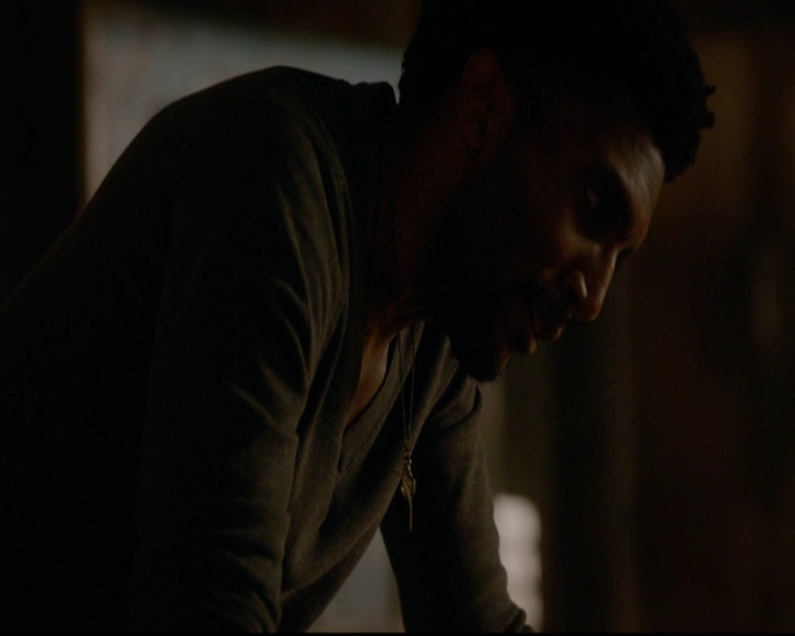 VampireDiariesWorld-dot-nl_TheOriginals_3x20WhereNothingStaysBuried0384.jpg