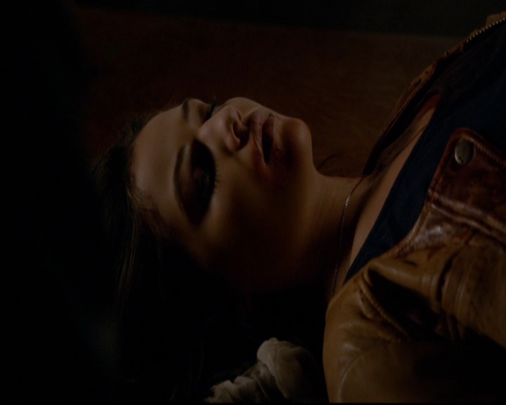 VampireDiariesWorld-dot-nl_TheOriginals_3x20WhereNothingStaysBuried0420.jpg