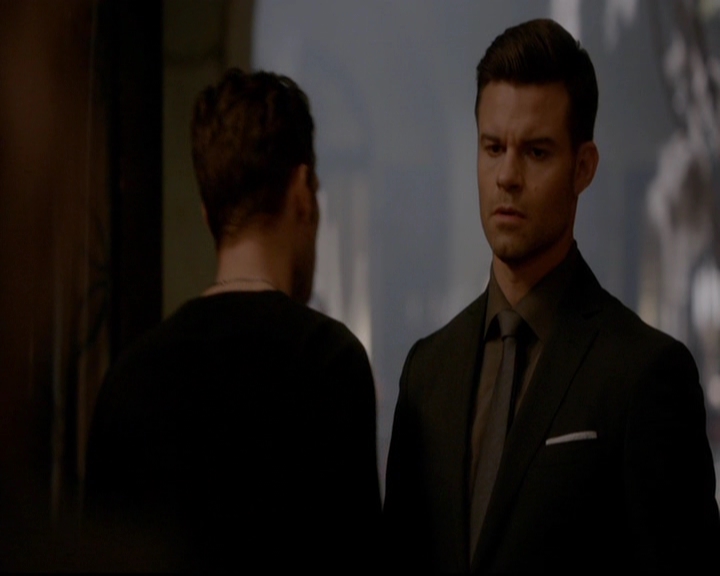 VampireDiariesWorld-dot-nl_TheOriginals_3x20WhereNothingStaysBuried0519.jpg