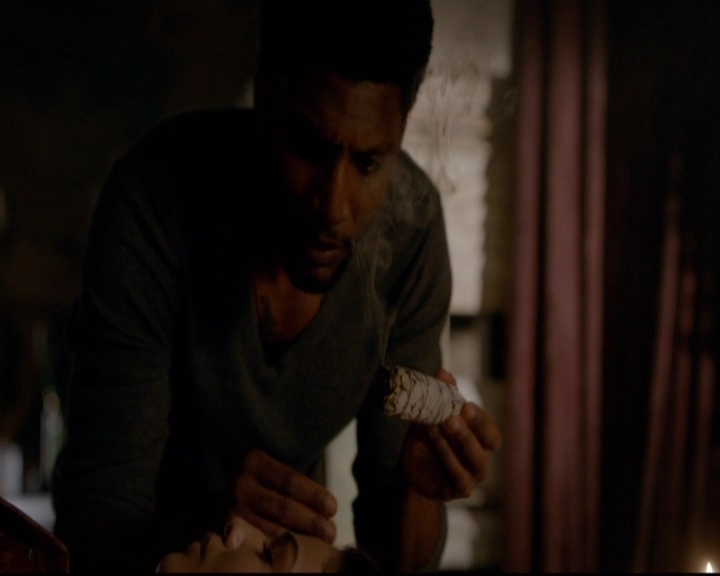 VampireDiariesWorld-dot-nl_TheOriginals_3x20WhereNothingStaysBuried0593.jpg