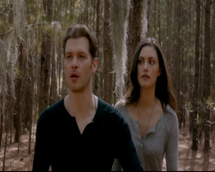 VampireDiariesWorld-dot-nl_TheOriginals_3x20WhereNothingStaysBuried0717.jpg