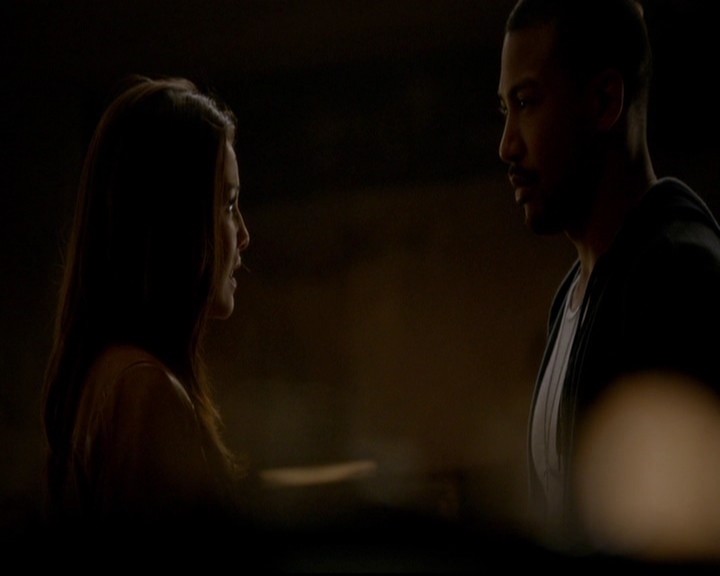 VampireDiariesWorld-dot-nl_TheOriginals_3x20WhereNothingStaysBuried1102.jpg