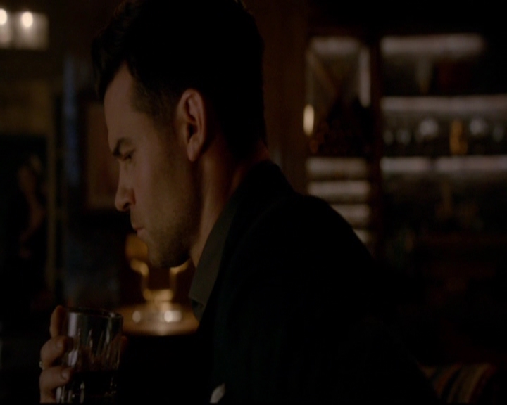 VampireDiariesWorld-dot-nl_TheOriginals_3x20WhereNothingStaysBuried2003.jpg