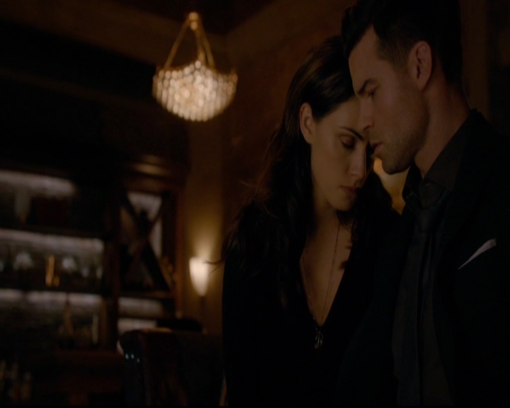 VampireDiariesWorld-dot-nl_TheOriginals_3x20WhereNothingStaysBuried2046.jpg
