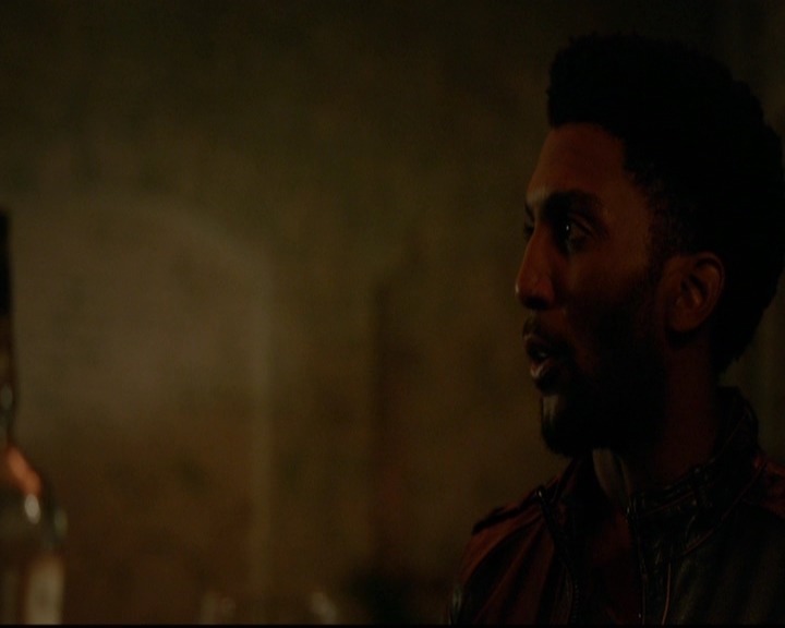 VampireDiariesWorld-dot-nl_TheOriginals_3x20WhereNothingStaysBuried2186.jpg