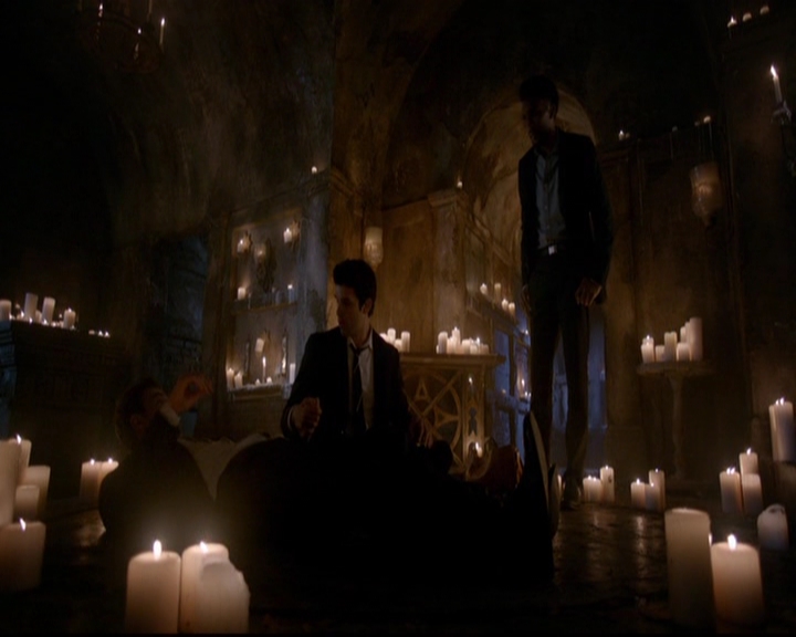 VampireDiariesWorld-dot-nl_TheOriginals_3x21GiveEmHellKid1999.jpg