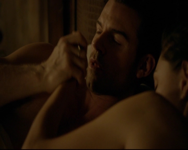 VampireDiariesWorld-dot-nl_TheOriginals_3x22TheBloodyCrown0092.jpg