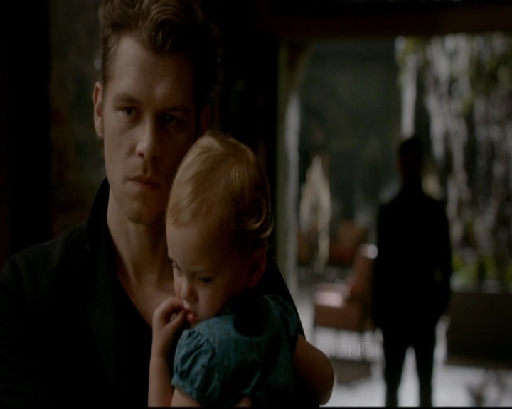 VampireDiariesWorld-dot-nl_TheOriginals_3x22TheBloodyCrown0141.jpg