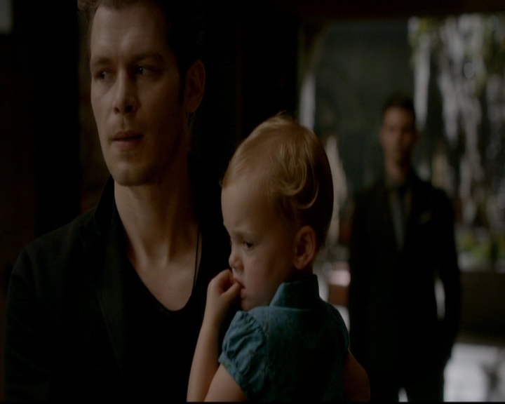 VampireDiariesWorld-dot-nl_TheOriginals_3x22TheBloodyCrown0149.jpg