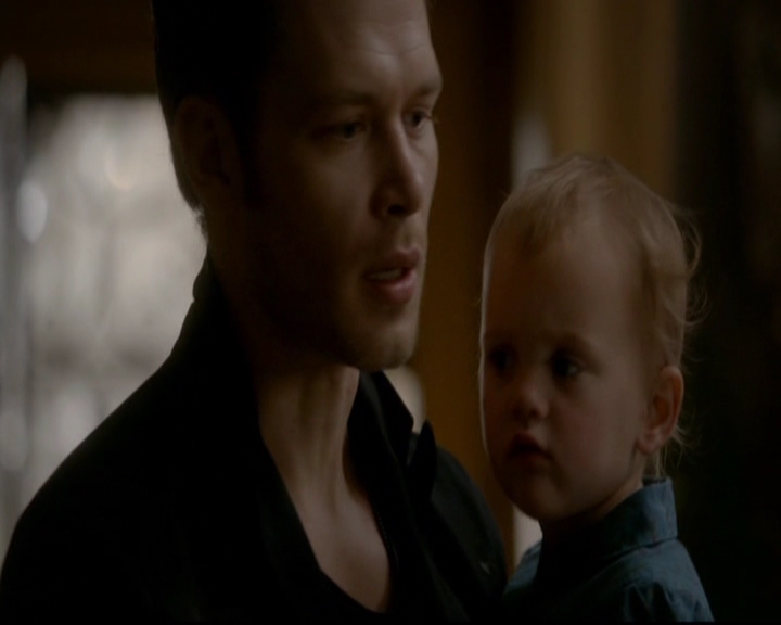 VampireDiariesWorld-dot-nl_TheOriginals_3x22TheBloodyCrown0157.jpg