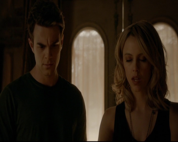 VampireDiariesWorld-dot-nl_TheOriginals_3x22TheBloodyCrown0215.jpg